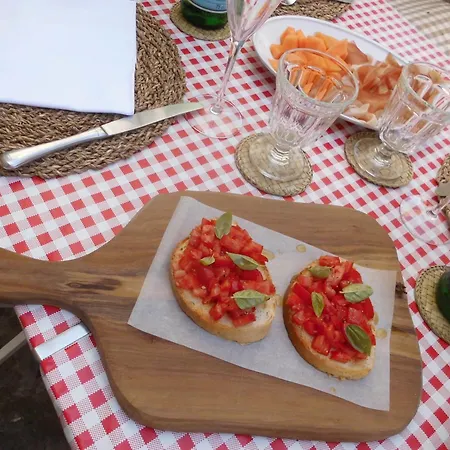 Borgolecchi , Lecchi In Chianti Bed & Breakfast 4*