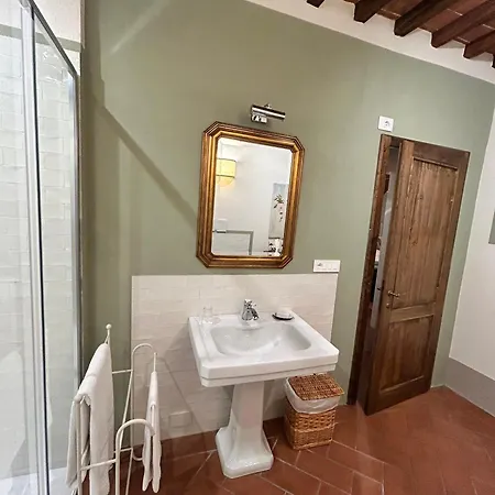 Borgolecchi , Lecchi In Chianti Couette-café